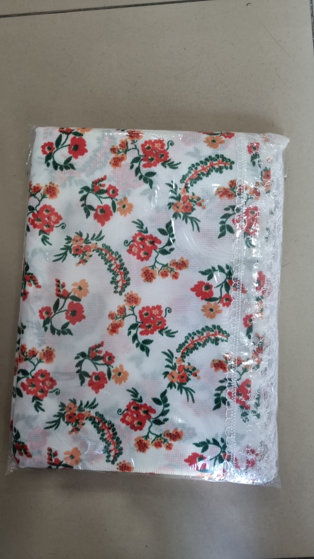 GÜPÜRLÜ LEKE TUTMAZ KUMAŞ MASA ÖRTÜSÜ 200*200 CM ( TURUNCU ÇİÇEKLİ)